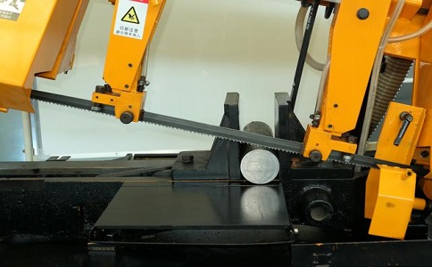 武穴数控带锯床自动送料精度会出现偏差吗? 武穴数控带锯床自动送料精度会出现偏差吗?